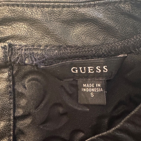 Guess Two Piece Set in Size Small - Picture 7 of 7